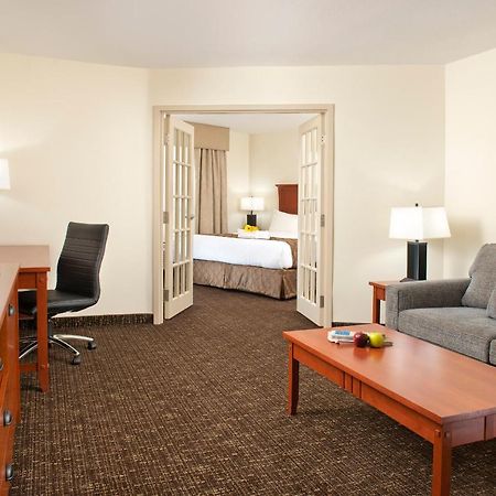 Gold Eagle Lodge North Battleford Εξωτερικό φωτογραφία