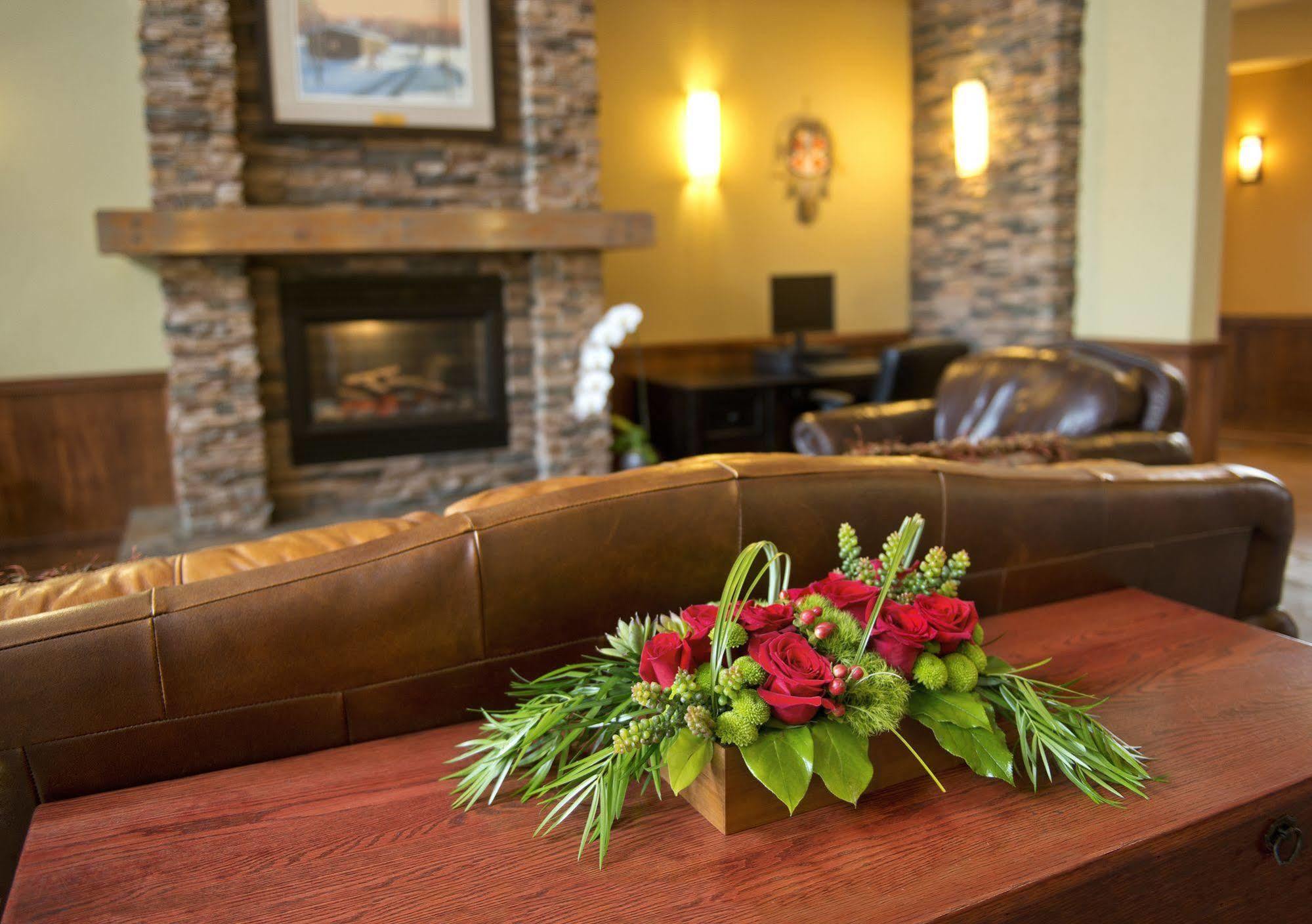 Gold Eagle Lodge North Battleford Εξωτερικό φωτογραφία