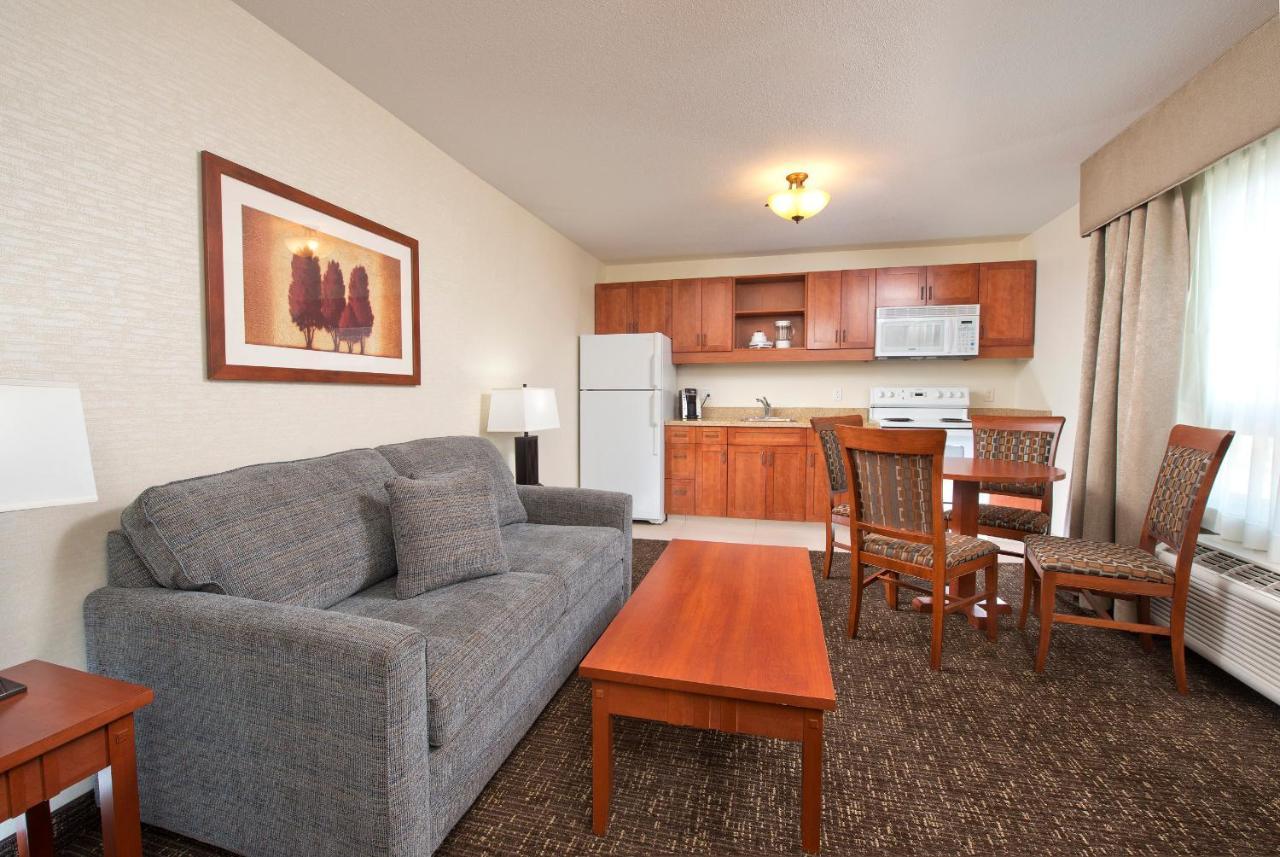 Gold Eagle Lodge North Battleford Εξωτερικό φωτογραφία